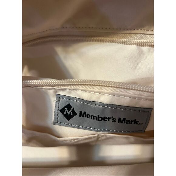 Members Mark Sam's weekender bag gold zippers cream color - Picture 5 of 11